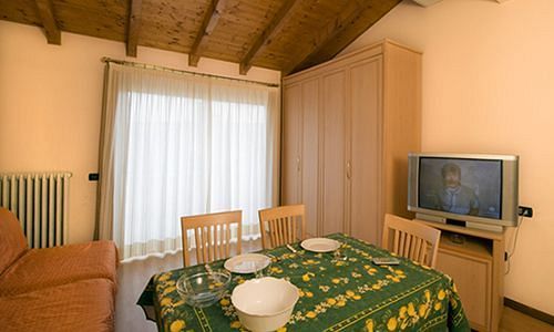 Hotel Residence Dei Fiori Бавено Екстер'єр фото